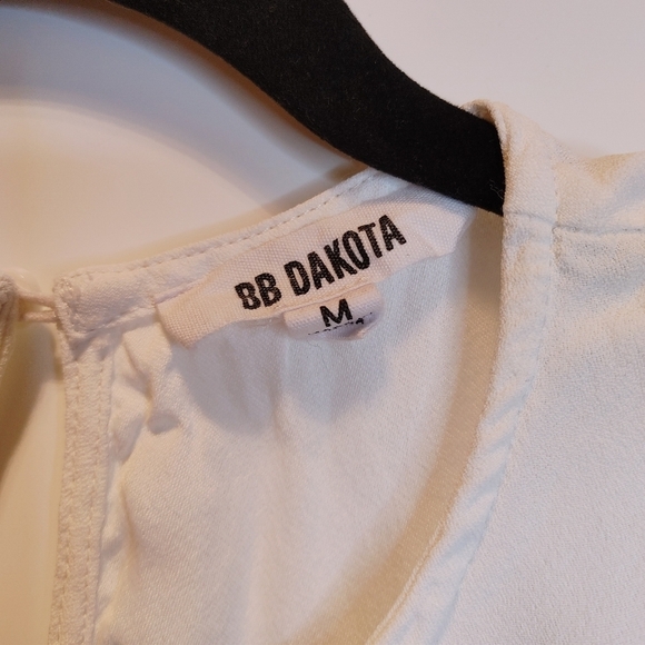 BB Dakota White Beaded Sleeveless Blouse | Keyhole Back Boho Top Size M - Picture 6 of 7